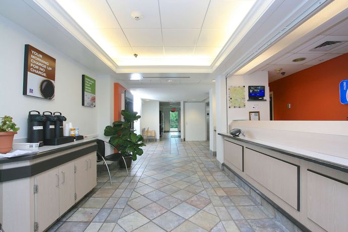 Imagen de los interiores del Hotel Motel 6 Colchester, VT - Burlington. Foto 18