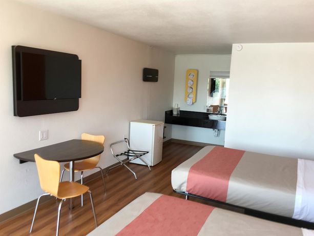 Imagen de la habitación del Hotel Motel 6 Connellys Springs, NC. Foto 3