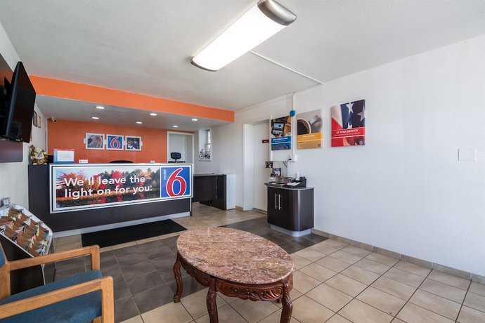 Imagen de los interiores del Hotel Motel 6 Connellys Springs, NC. Foto 20