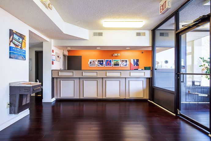 Imagen de los interiores del Hotel Motel 6 Covington, TN. Foto 19