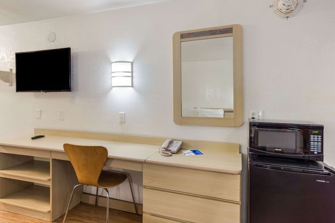 Imagen de la habitación del Hotel Motel 6 Cross Lanes, Wv - Goff Mountain Rd. Foto 6