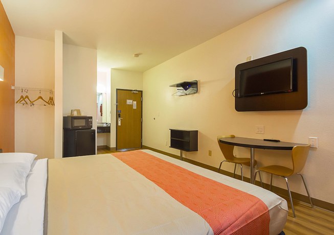 Imagen de la habitación del Hotel Motel 6 Dallas - Irving DFW Airport South. Foto 6