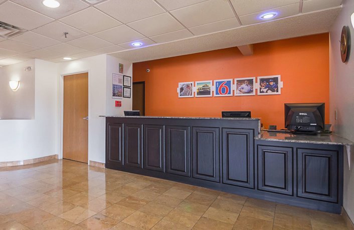 Imagen de los interiores del Hotel Motel 6 Dallas - Irving DFW Airport South. Foto 20