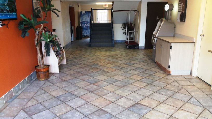 Imagen de los interiores del Hotel Motel 6 Elk City, OK. Foto 13