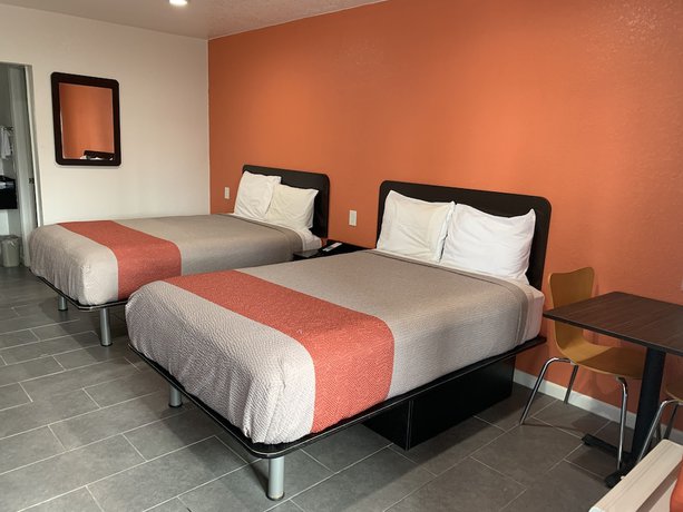 Imagen de la habitación del Hotel Motel 6 Englewood, Fl. Foto 8