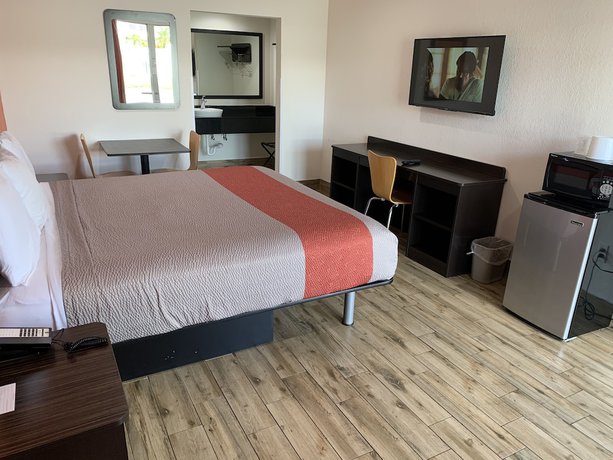 Imagen de la habitación del Hotel Motel 6 Englewood, Fl. Foto 18