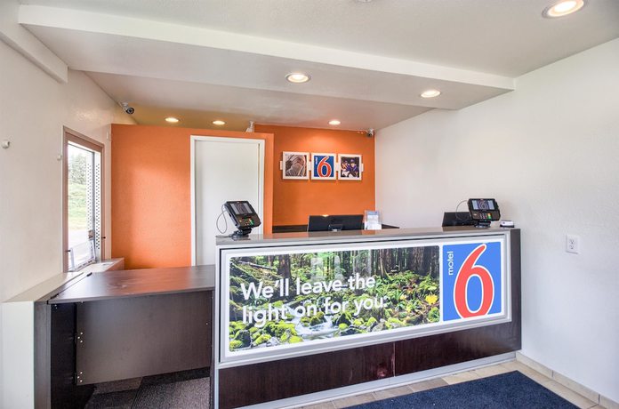 Imagen de los interiores del Hotel Motel 6 Everett, WA - South. Foto 19