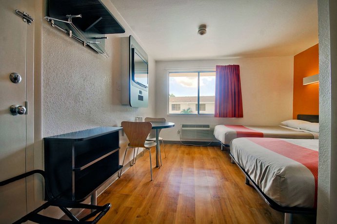 Imagen de la habitación del Hotel Motel 6 Fort Lauderdale, FL. Foto 5