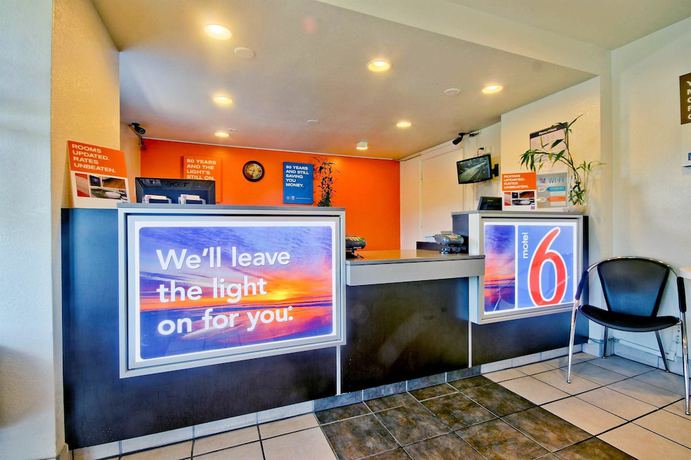 Imagen de los interiores del Hotel Motel 6 Fort Lauderdale, FL. Foto 14