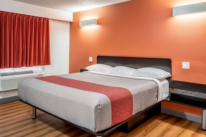 Imagen de la habitación del Hotel Motel 6 Fort Nelson, BC. Foto 4