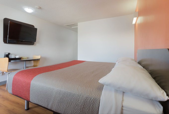 Imagen de la habitación del Hotel Motel 6 Fort Nelson, BC. Foto 13