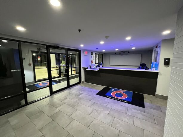 Imagen general del Hotel Motel 6 Franklin, Oh. Foto 6