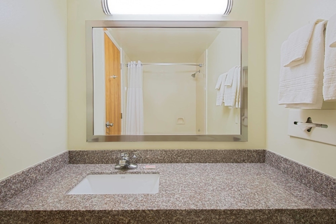 Imagen de la habitación del Hotel Motel 6 Fremont, OH. Foto 4