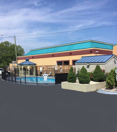 Imagen de la piscina del Hotel Motel 6 Greenville, Nc &ndash; Ecu-medical Center. Foto 7