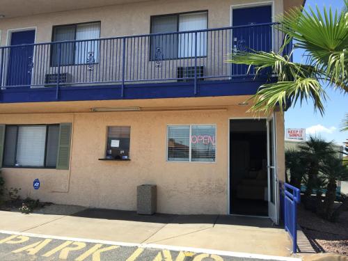 Imagen general del Hotel Motel 6 Henderson NV. Foto 8