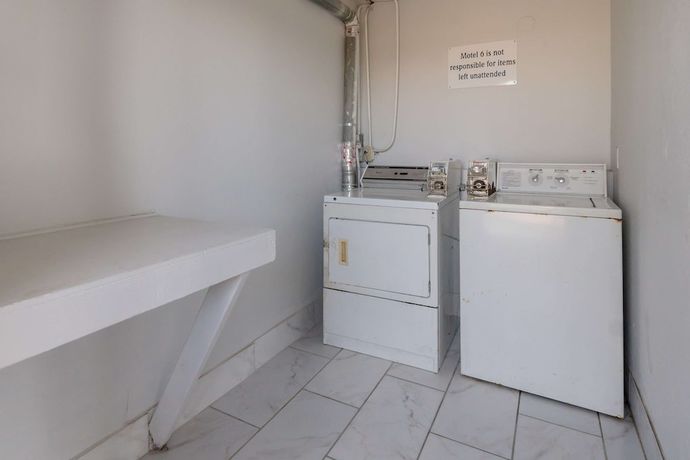 Imagen de los interiores del Hotel Motel 6 Irving, TX - Loop 12. Foto 18