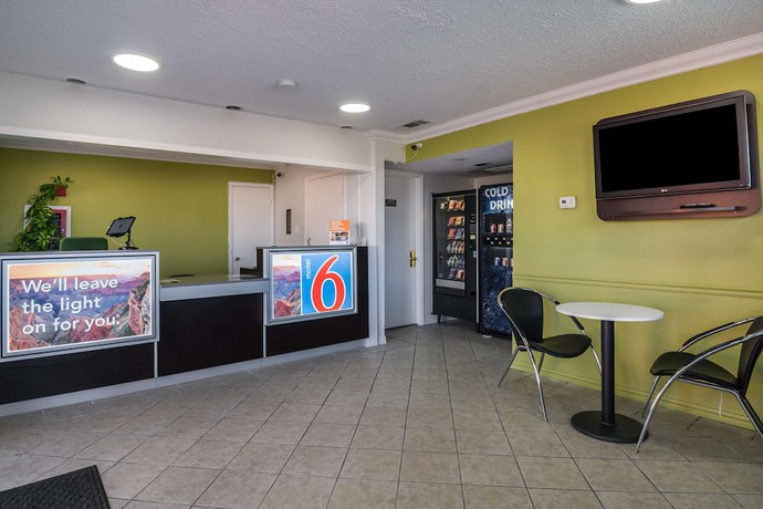 Imagen de los interiores del Hotel Motel 6 Irving, TX - Loop 12. Foto 19