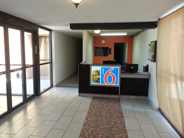 Imagen de los interiores del Hotel Motel 6 Jackson, Tn, Jackson. Foto 13