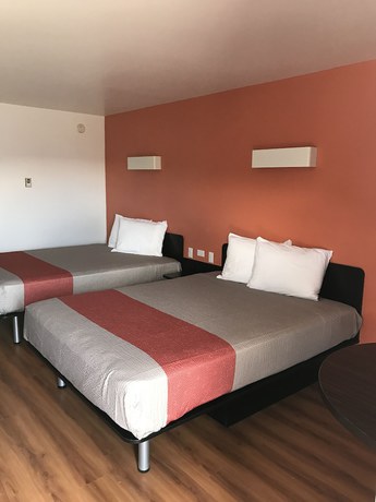 Imagen de la habitación del Hotel Motel 6 Kamloops, BC. Foto 2