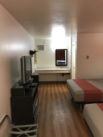 Imagen de la habitación del Hotel Motel 6 Kamloops, BC. Foto 9