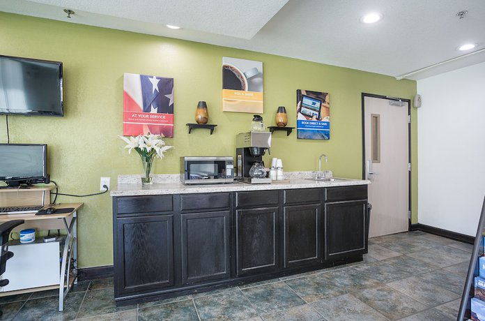 Imagen del bar/restaurante del Hotel Motel 6 Lake Havasu, AZ - Lakeside. Foto 2