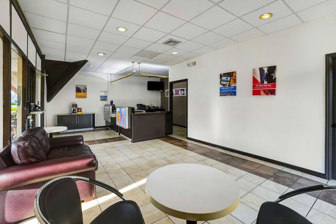 Imagen de los interiores del Hotel Motel 6 Lawrenceville, NJ. Foto 17