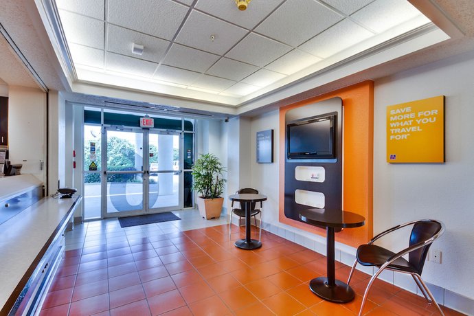 Imagen de los interiores del Hotel Motel 6 Lewisville, Tx - Dallas. Foto 18