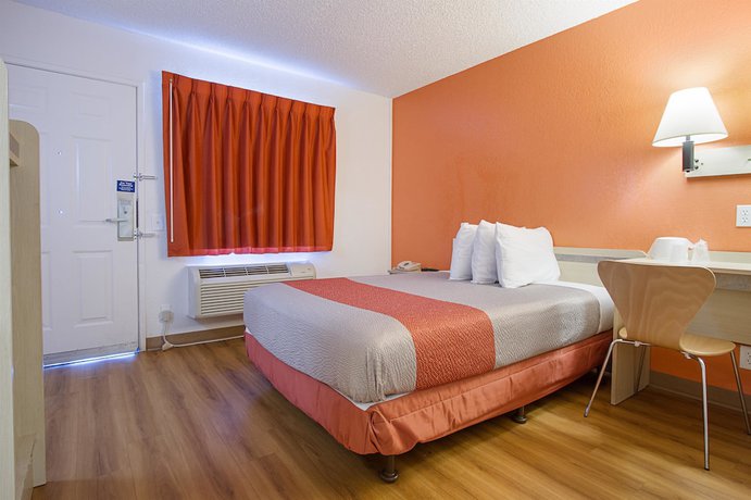 Imagen de la habitación del Hotel Motel 6 Mesa, Az - South. Foto 13