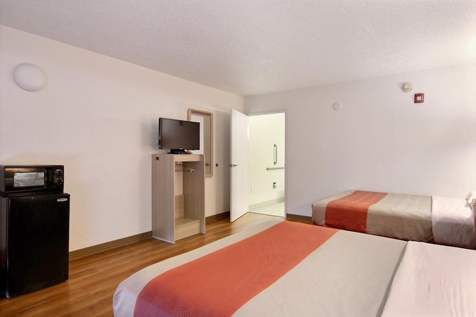 Imagen de la habitación del Hotel Motel 6 Middleburg Heights, Oh - Cleveland. Foto 4