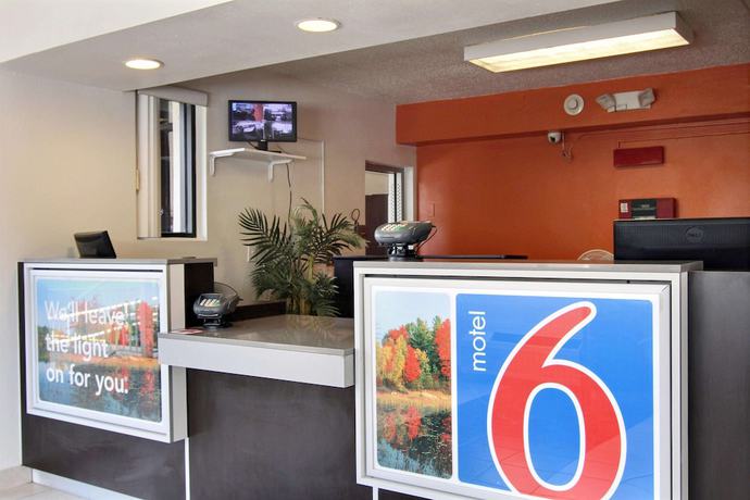 Imagen de los interiores del Hotel Motel 6 Middleburg Heights, Oh - Cleveland. Foto 20