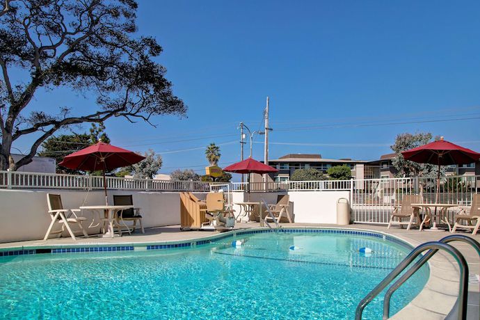 Imagen general del Hotel Motel 6 Monterey, CA. Foto 1