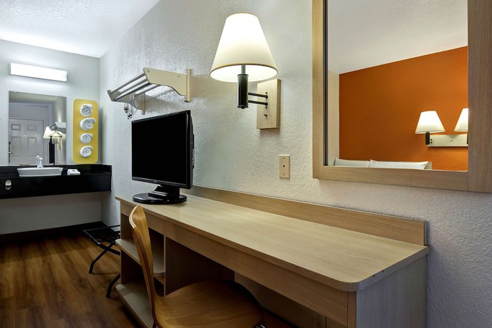 Imagen de la habitación del Hotel Motel 6 Monterey, CA. Foto 15