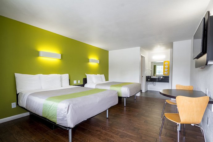 Imagen de la habitación del Hotel Motel 6 Monterey Downtown. Foto 5