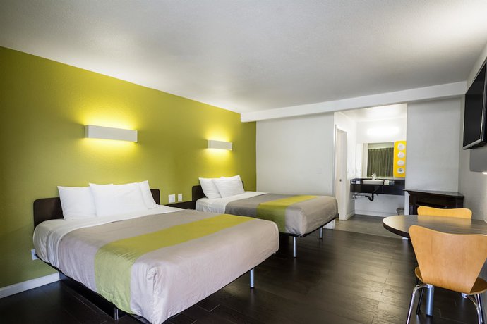 Imagen de la habitación del Hotel Motel 6 Monterey Downtown. Foto 9