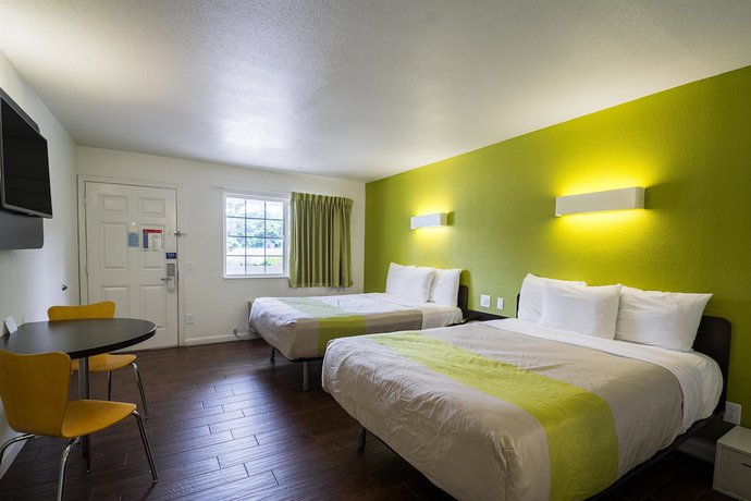 Imagen de la habitación del Hotel Motel 6 Monterey Downtown. Foto 13