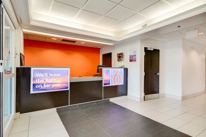 Imagen de los interiores del Hotel Motel 6 Montgomery, Al - Airport. Foto 16