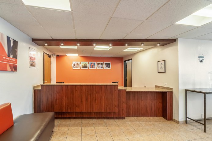 Imagen de los interiores del Hotel Motel 6 Naperville, Il. Foto 19