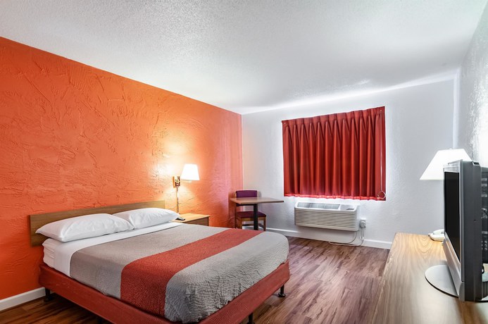 Imagen de la habitación del Hotel Motel 6 Naperville, Il. Foto 14
