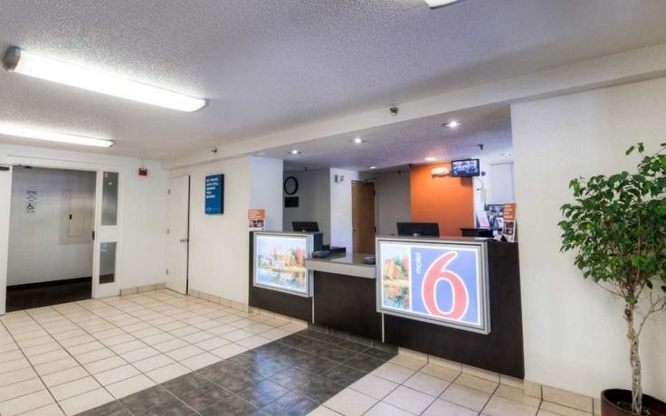 Imagen de los interiores del Hotel Motel 6 New Haven - Branford, CT. Foto 19