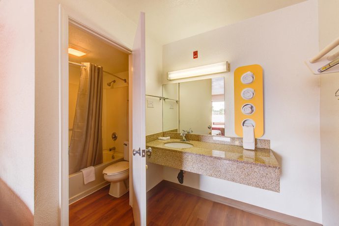 Imagen de la habitación del Hotel Motel 6 Norfolk, Va. Foto 12
