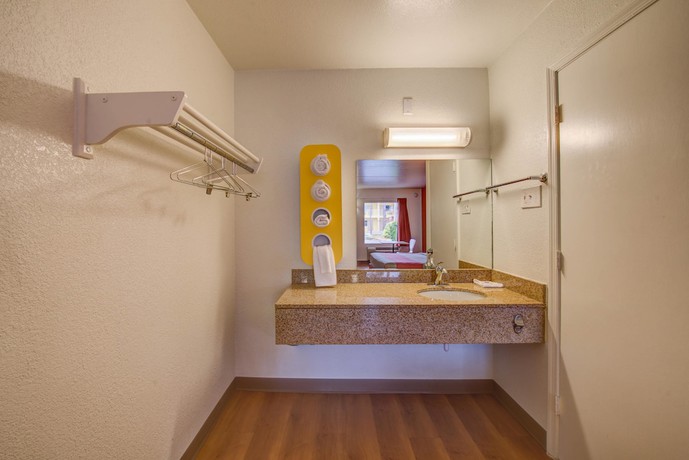 Imagen de la habitación del Hotel Motel 6 Norfolk, Va. Foto 15