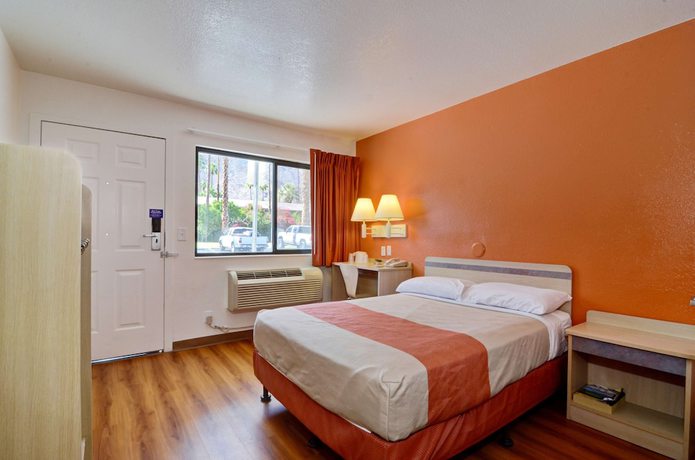 Imagen de la habitación del Hotel Motel 6 Palm Springs, CA - East - Palm Canyon. Foto 2