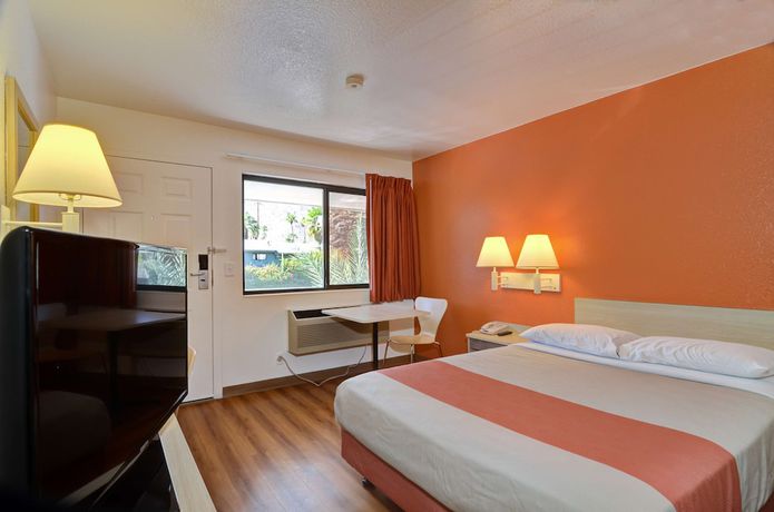 Imagen de la habitación del Hotel Motel 6 Palm Springs, CA - East - Palm Canyon. Foto 13
