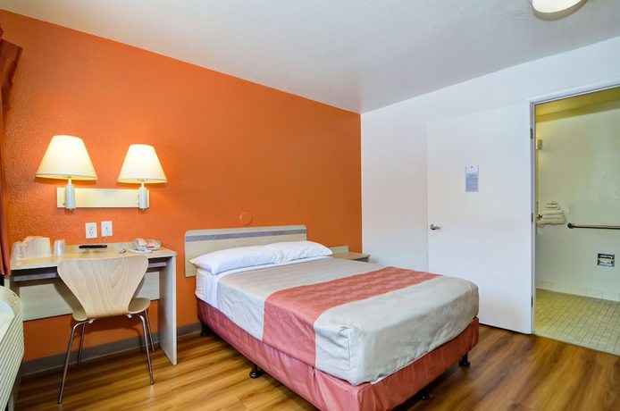 Imagen de la habitación del Hotel Motel 6 Palm Springs, CA - East - Palm Canyon. Foto 15
