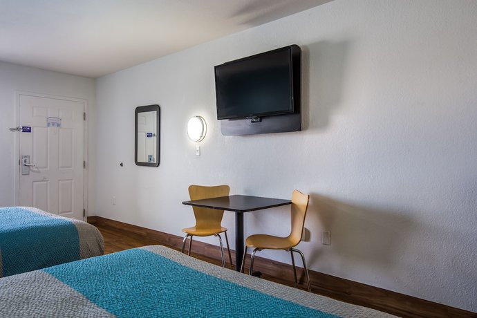 Imagen de la habitación del Hotel Motel 6 Pensacola, FL - NAS. Foto 2
