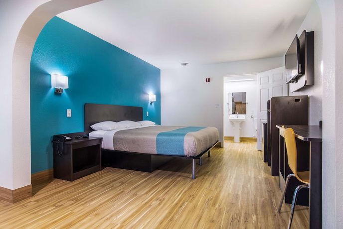 Imagen de la habitación del Hotel Motel 6 Pensacola, FL - NAS. Foto 5