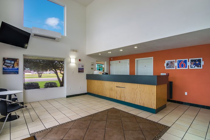 Imagen de los interiores del Hotel Motel 6 Pensacola, FL - NAS. Foto 19