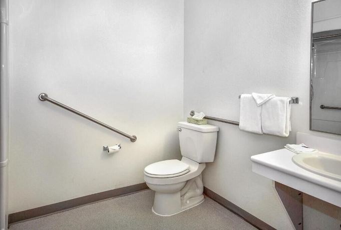 Imagen de la habitación del Hotel Motel 6 Peterborough, ON. Foto 11