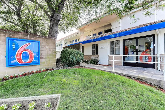 Imagen general del Hotel Motel 6 Pinole, CA. Foto 1