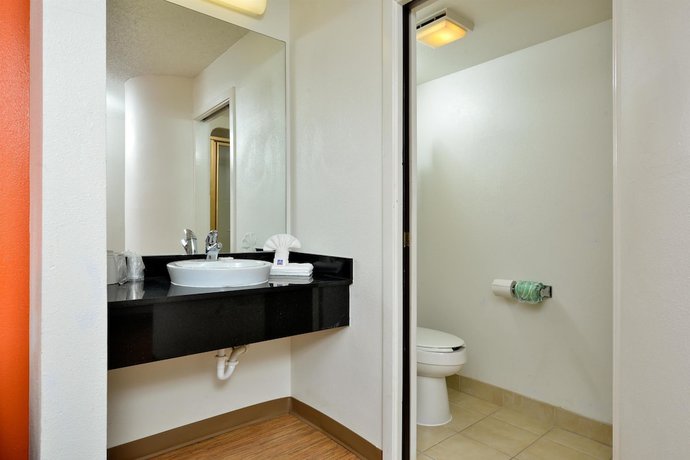 Imagen de la habitación del Hotel Motel 6 Plano, Tx - West - Frisco. Foto 10